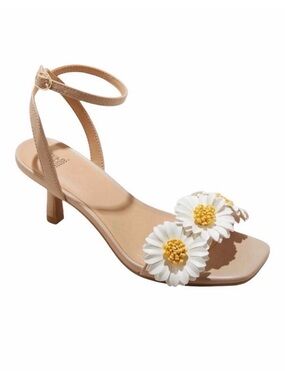 Wild Fable Brianna Daisy Ankle Strap Heels - Size 7.5
